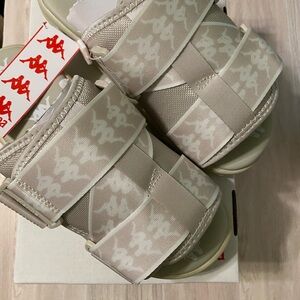 NEW Unisex KAPPA 222 Banda Mitel 1 Size 7 Slides